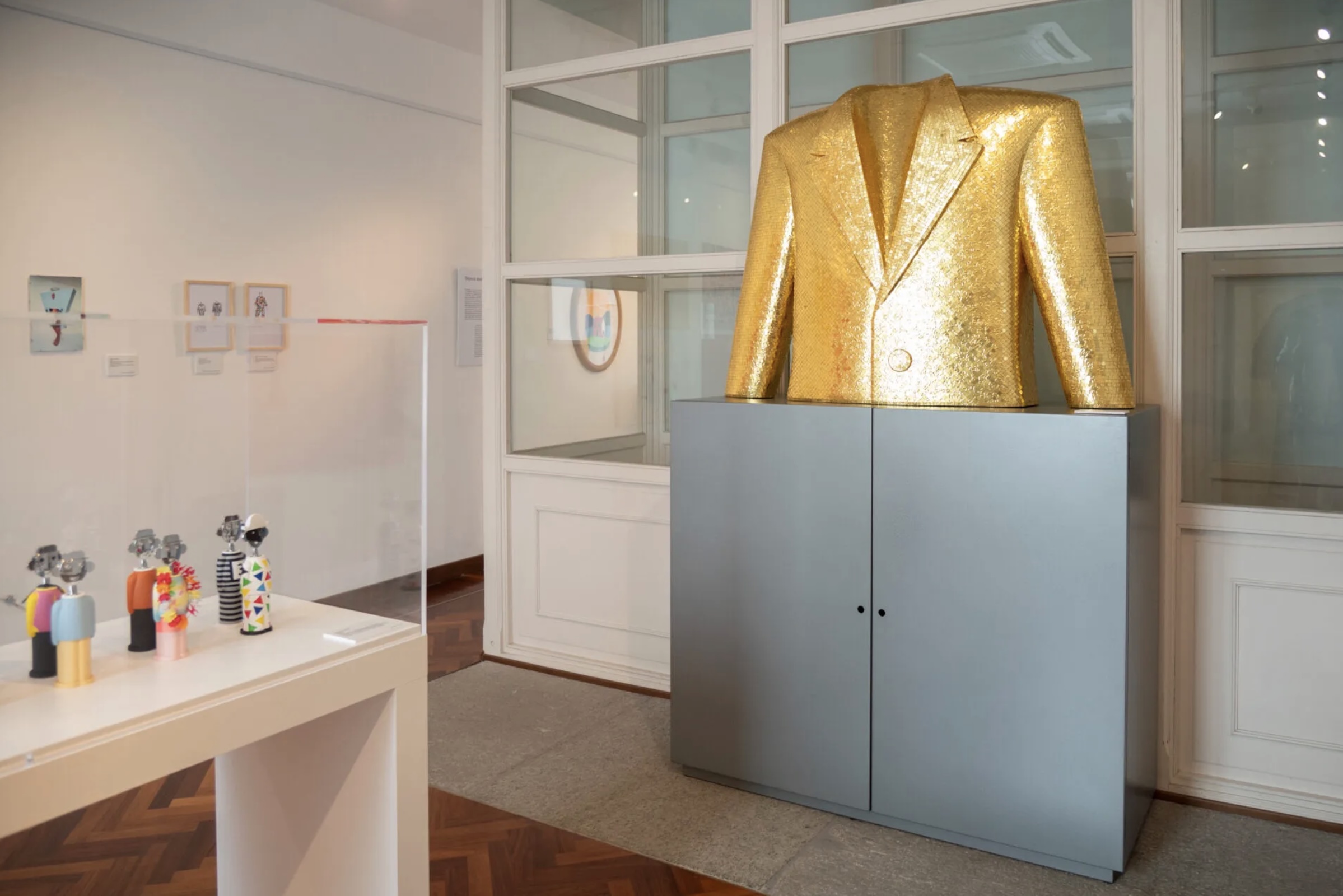 “Alessandro Mendini. COSE. Stanze come mondi”, Verbania, Villa Giulia, 2026, installation view